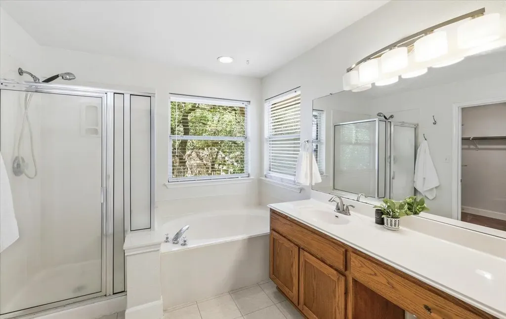 700 Hilltop Drive Leander TX 78641