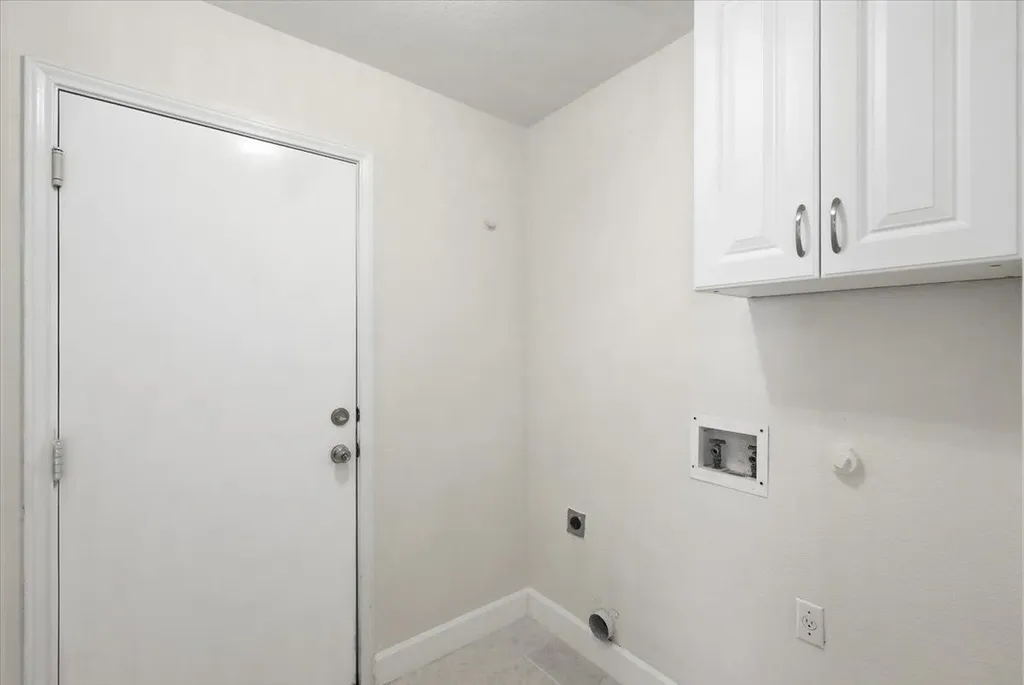 700 Hilltop Drive Leander TX 78641
