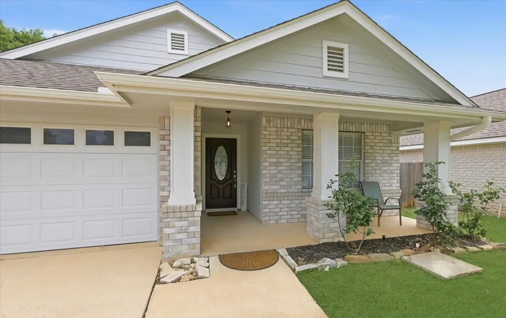 700 Hilltop Drive Leander TX 78641