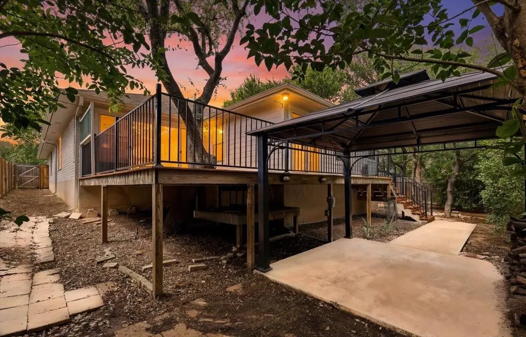 700 Hilltop Drive Leander TX 78641