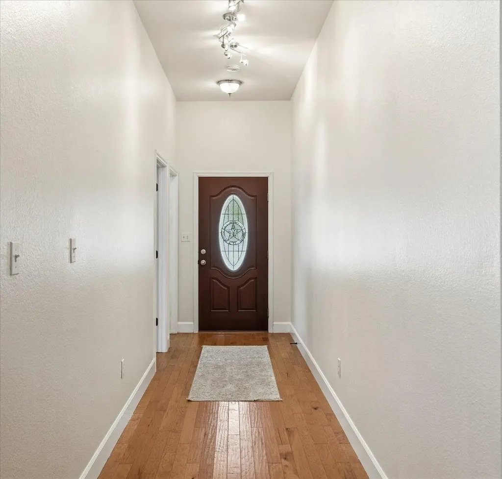 700 Hilltop Drive Leander TX 78641