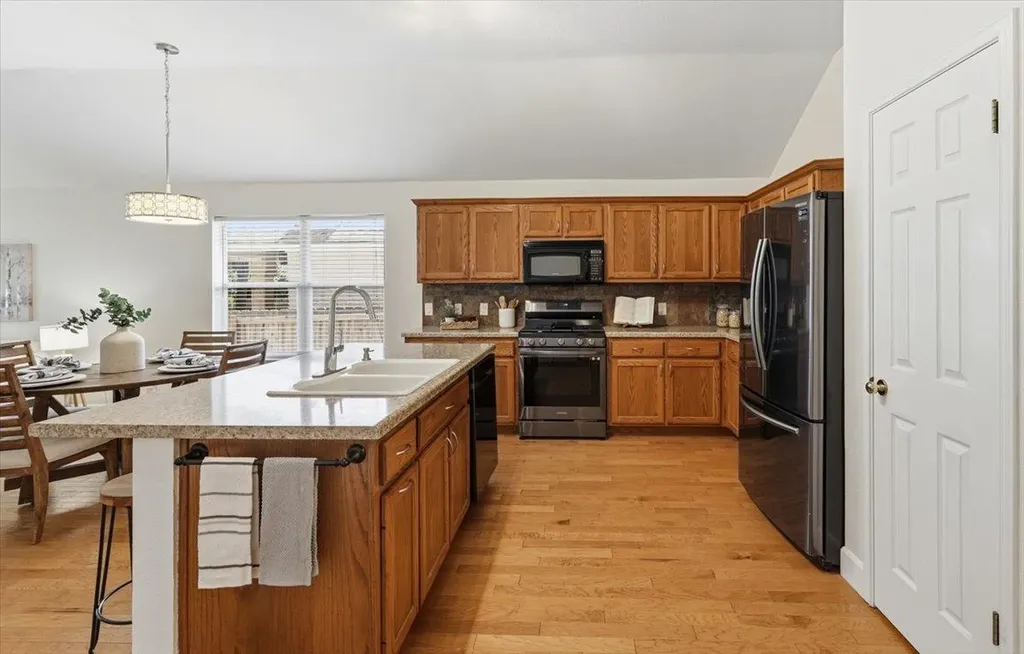 700 Hilltop Drive Leander TX 78641