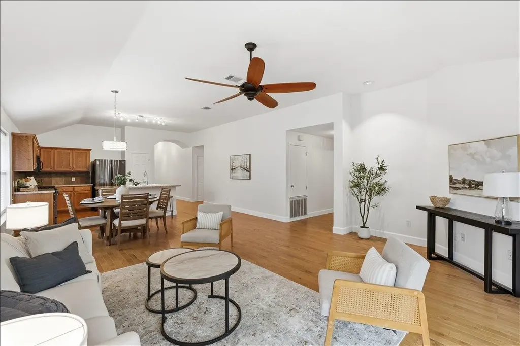 700 Hilltop Drive Leander TX 78641