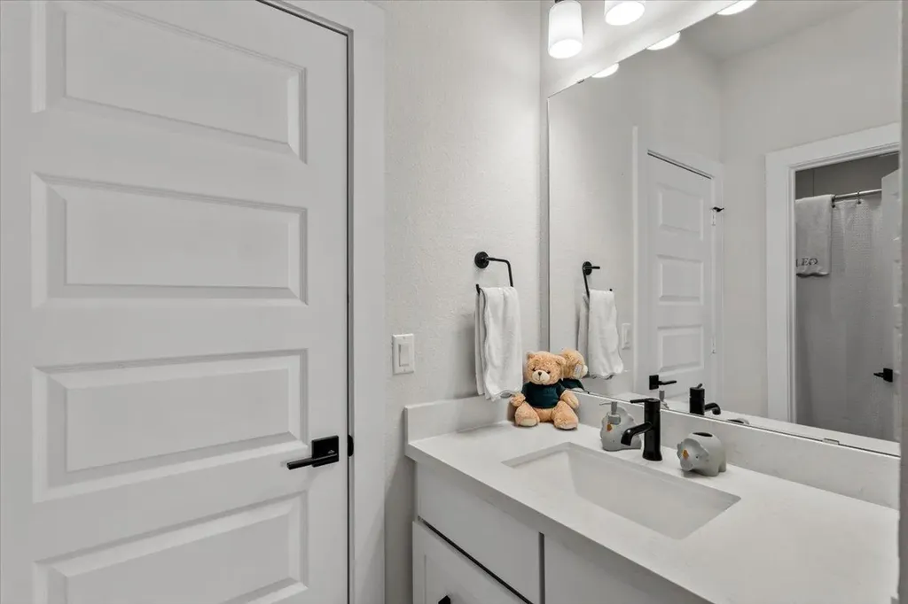 8404 Ambergill Court Austin TX 78744