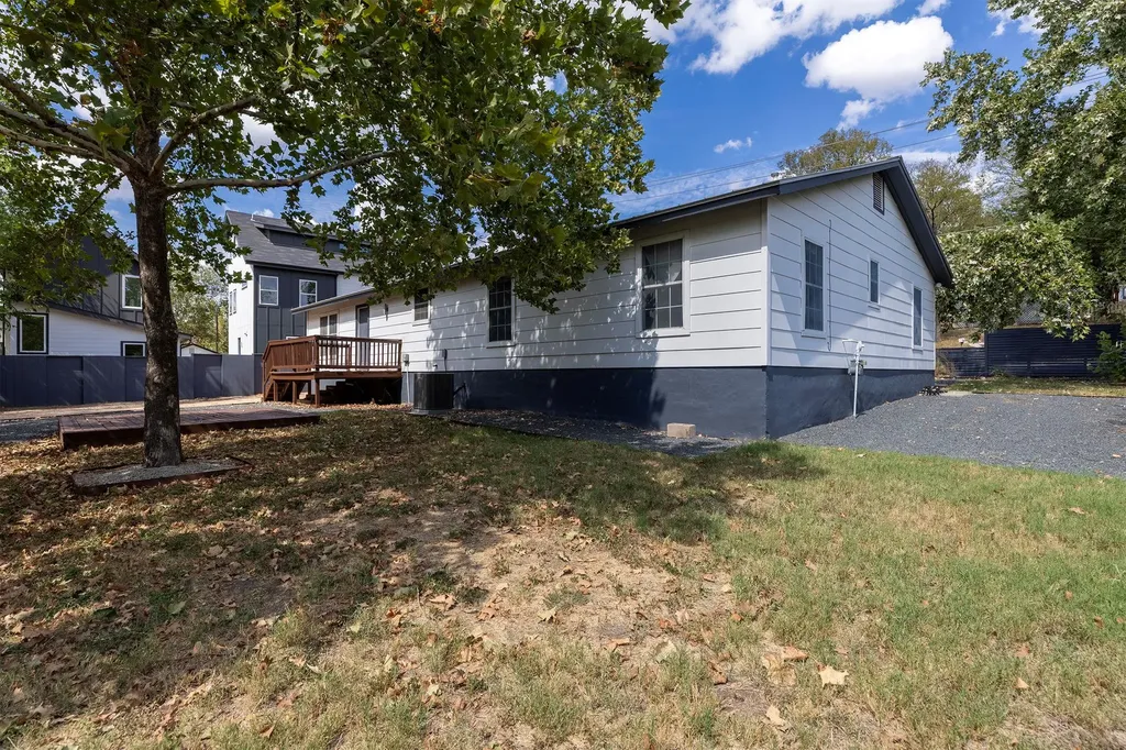 5307 Ledesma Road Austin TX 78721