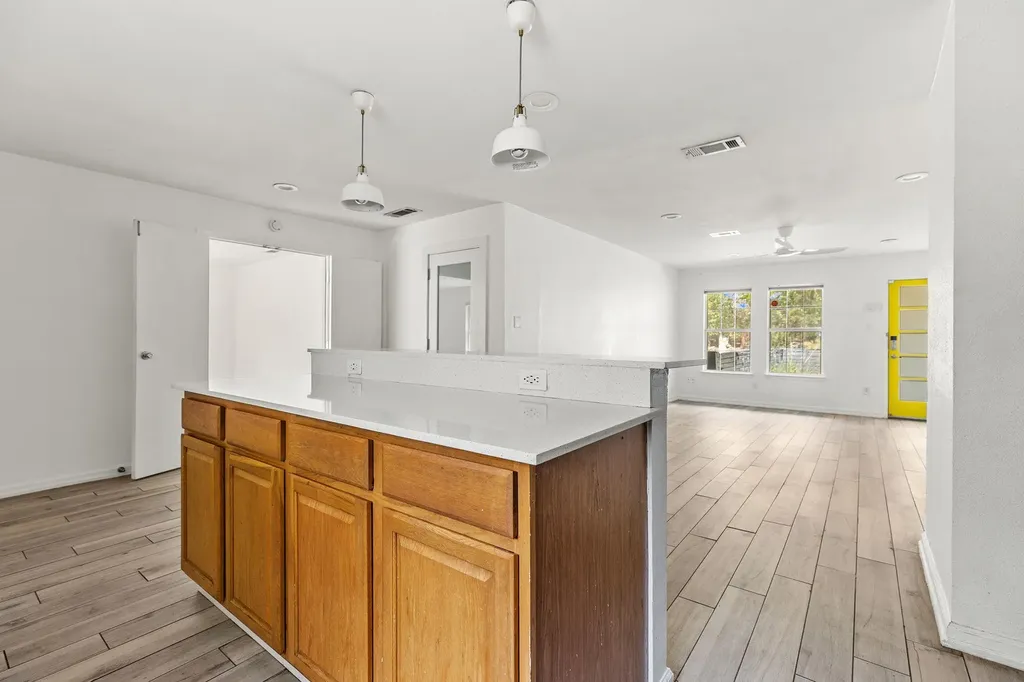5307 Ledesma Road Austin TX 78721