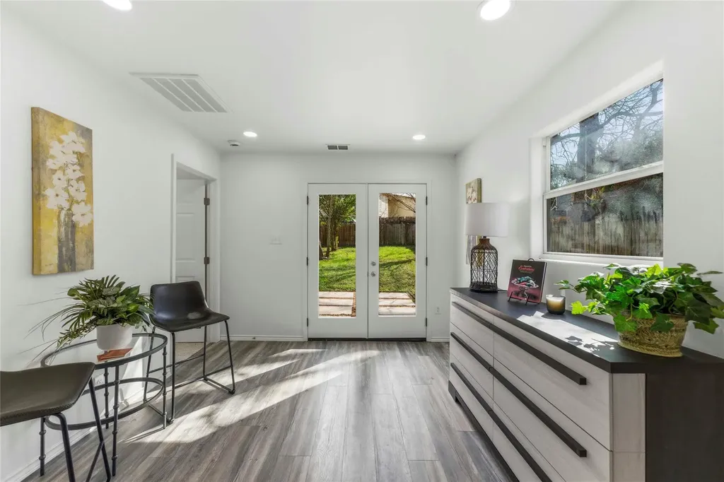 7309 Blessing Avenue Austin TX 78752