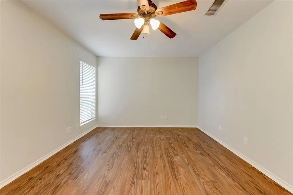 359 Fantail (A&B) Loop Austin TX 78734