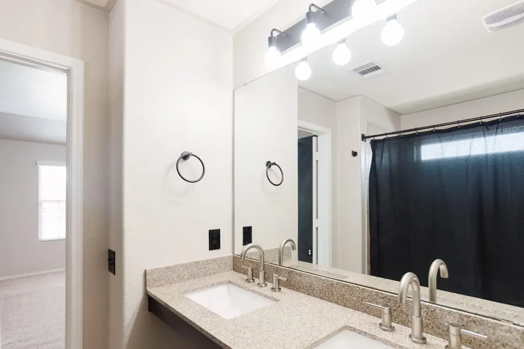 3516 Breckenridge Drive Austin TX 78744