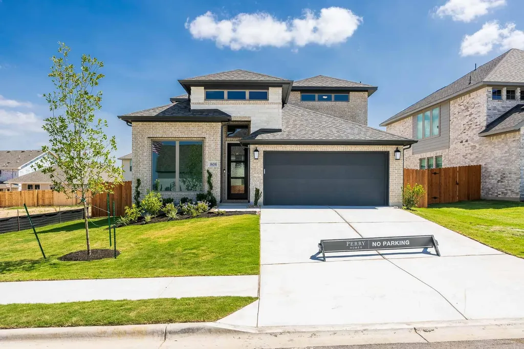 808 Lariat Loop Liberty Hill TX 78642