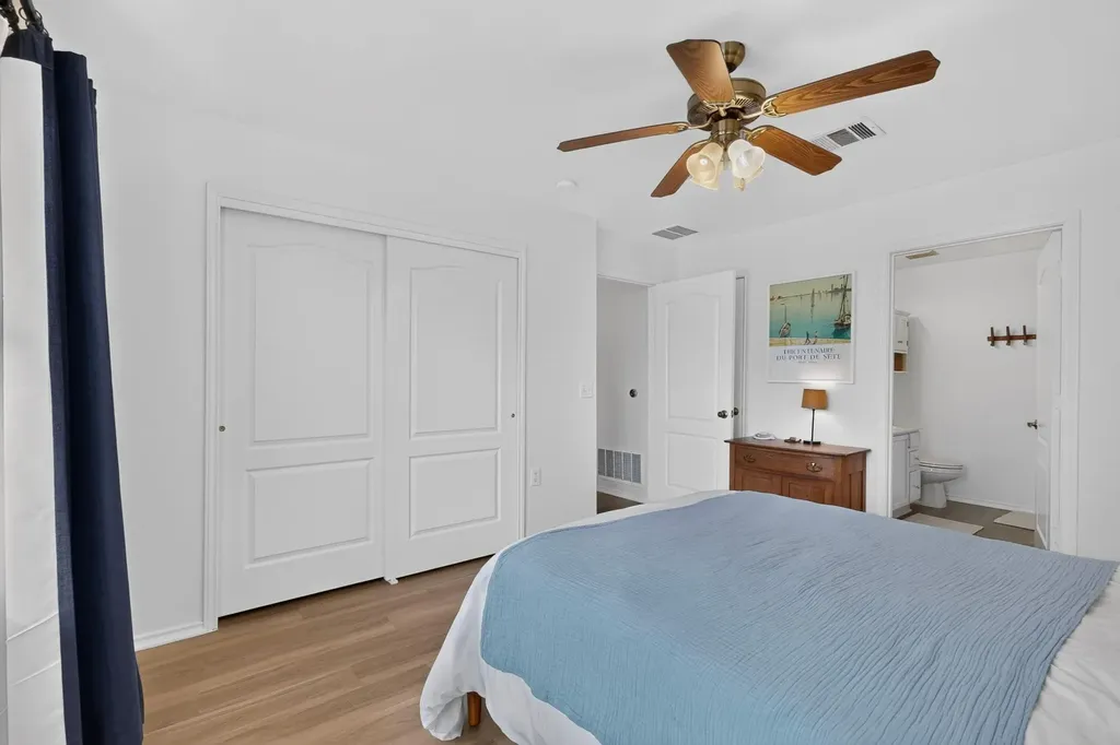 4701 Cypress Bend Austin TX 78744