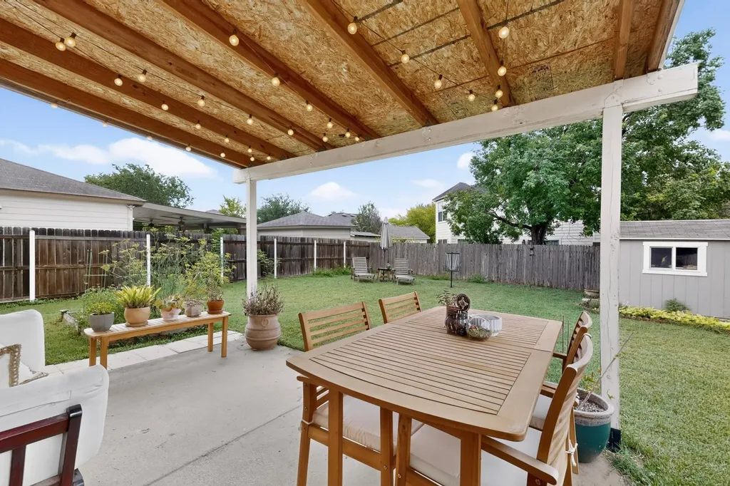 4701 Cypress Bend Austin TX 78744