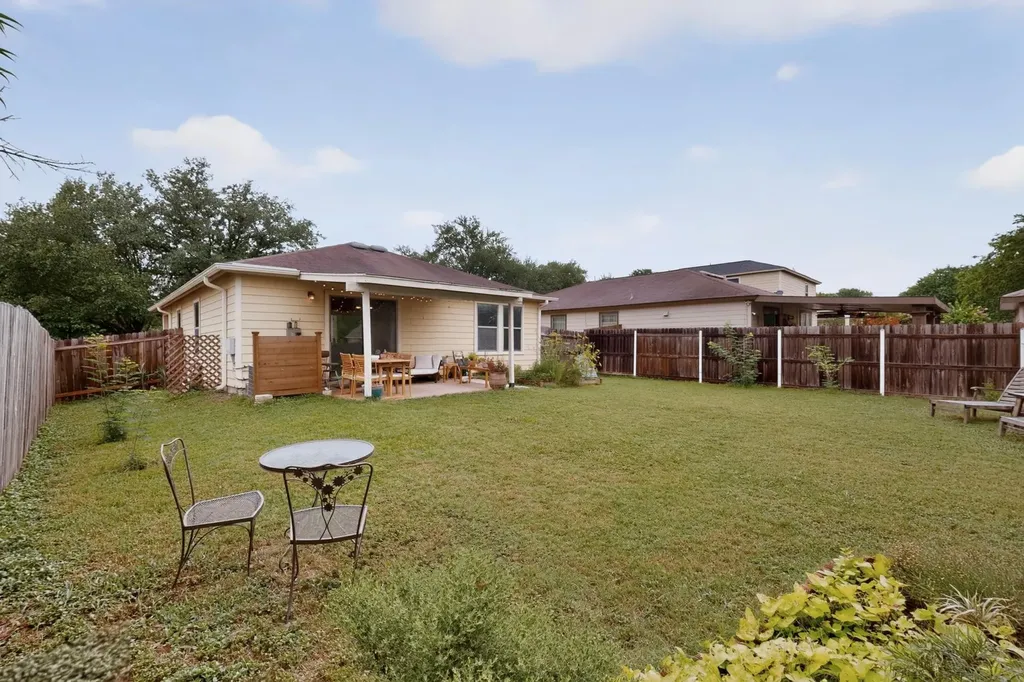 4701 Cypress Bend Austin TX 78744