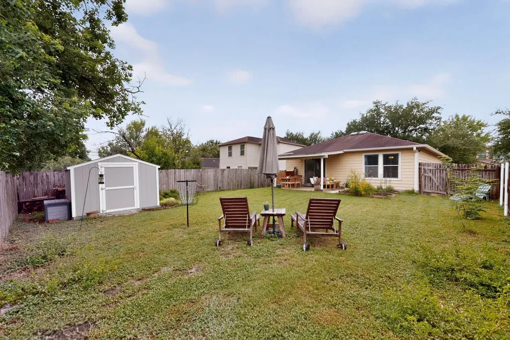 4701 Cypress Bend Austin TX 78744