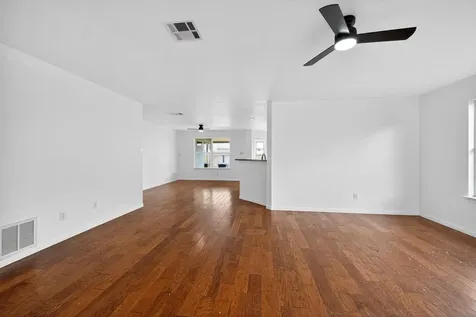 316 Flinn Street Hutto TX 78634