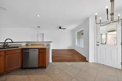 316 Flinn Street Hutto TX 78634