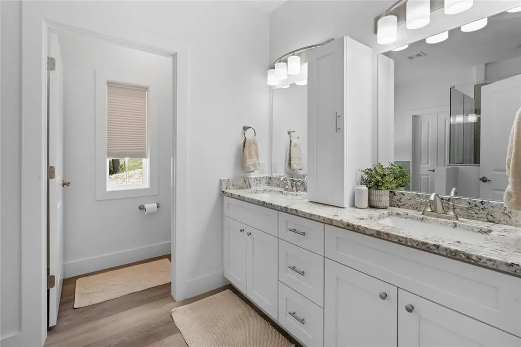 21203 Kiowa Cove Lago Vista TX 78645