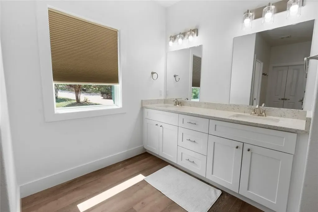 21203 Kiowa Cove Lago Vista TX 78645