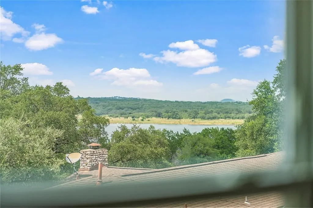 21203 Kiowa Cove Lago Vista TX 78645