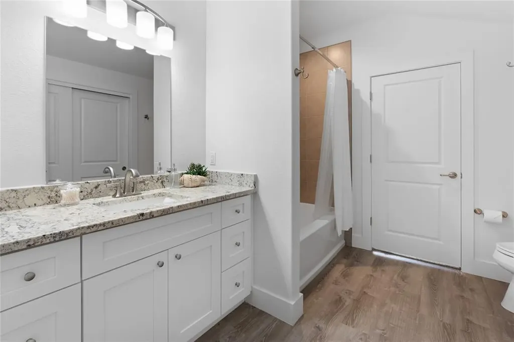 21203 Kiowa Cove Lago Vista TX 78645