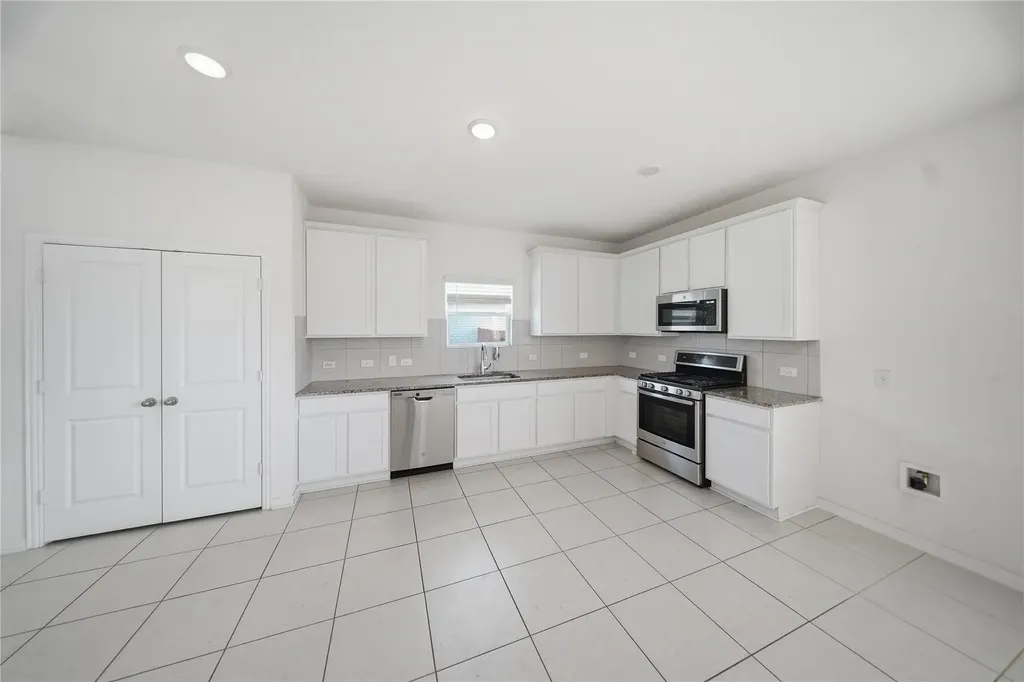 513 Warlander Way Georgetown TX 78626