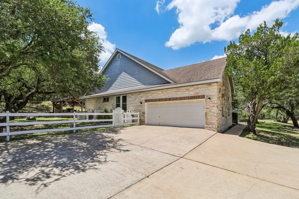 1065 Sunset Canyon Drive N Dripping Springs TX 78620