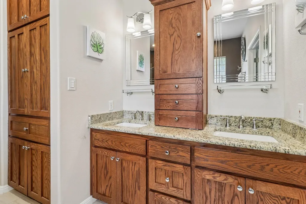 1065 Sunset Canyon Drive S Dripping Springs TX 78620