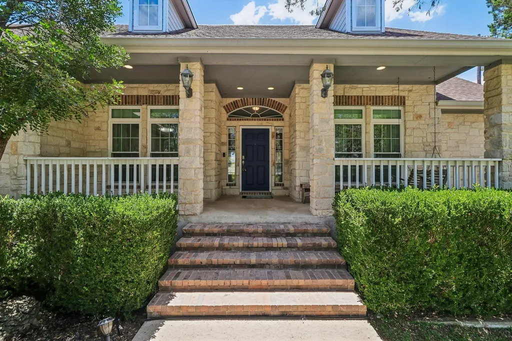 1065 Sunset Canyon Drive N Dripping Springs TX 78620
