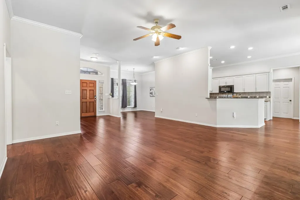 1065 Sunset Canyon Drive S Dripping Springs TX 78620