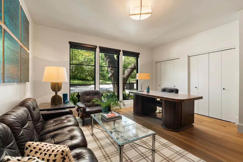 3216 Tarryhollow Drive Austin TX 78703