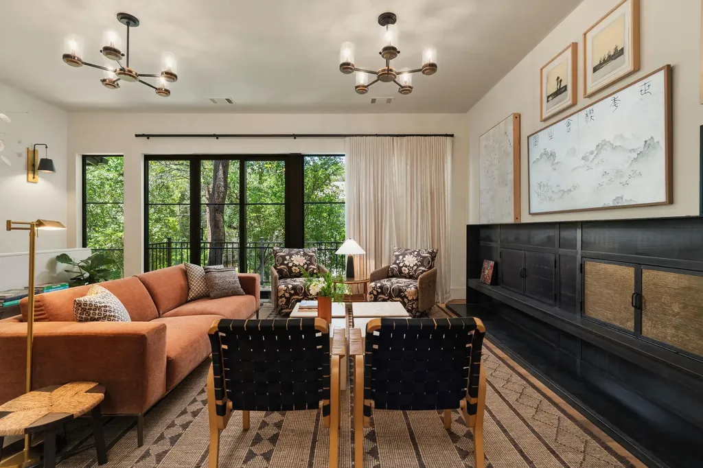 3216 Tarryhollow Drive Austin TX 78703