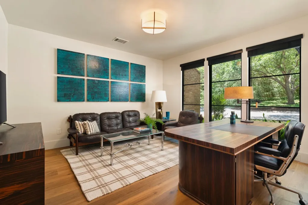 3216 Tarryhollow Drive Austin TX 78703