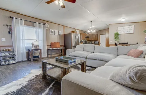 23 Summer Sun Cove Uhland TX 78640