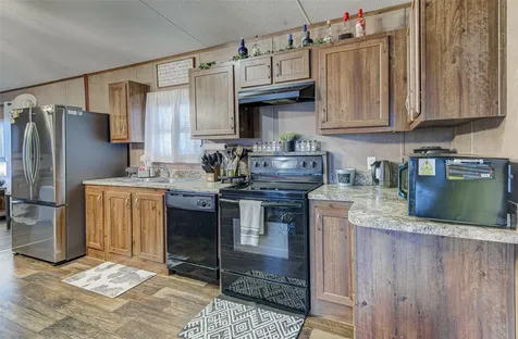 23 Summer Sun Cove Uhland TX 78640