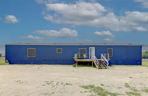 23 Summer Sun Cove Uhland TX 78640