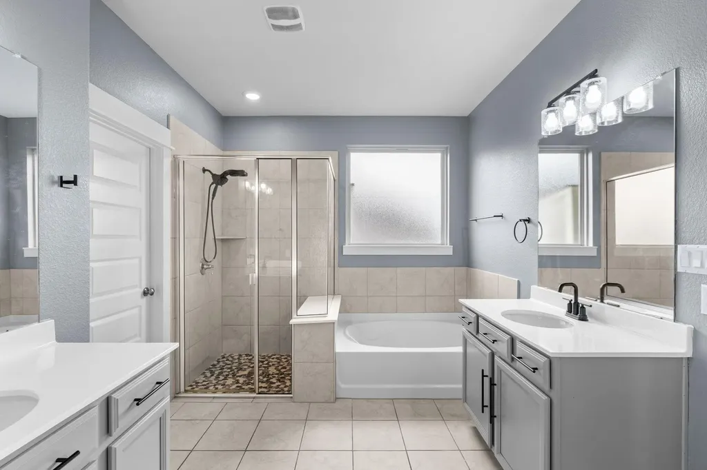 525 Compania Cove Liberty Hill TX 78642