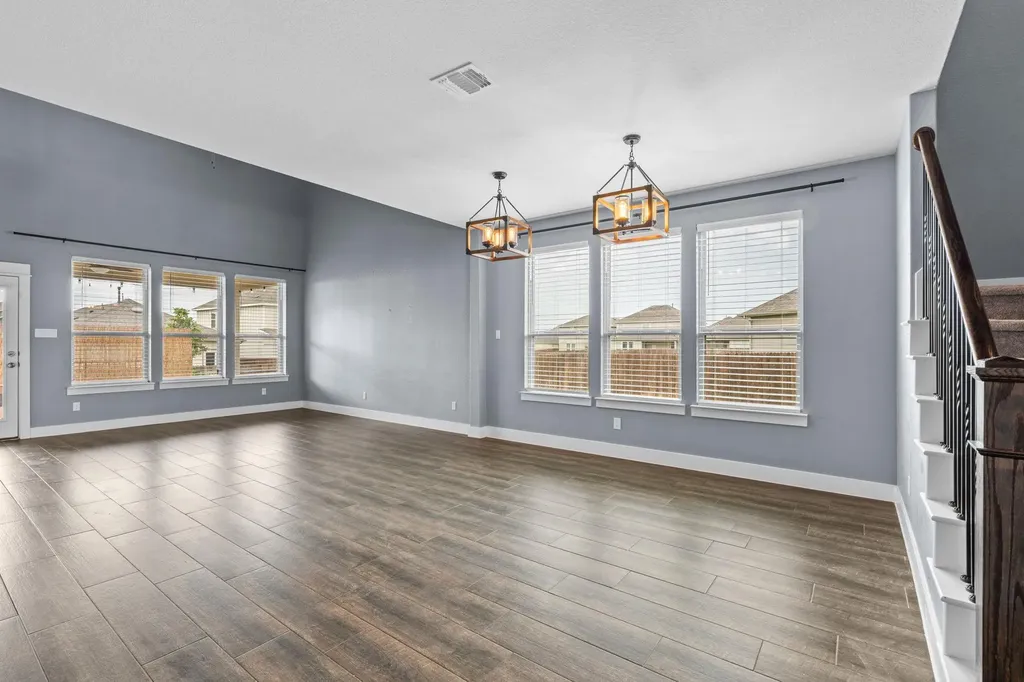 525 Compania Cove Liberty Hill TX 78642