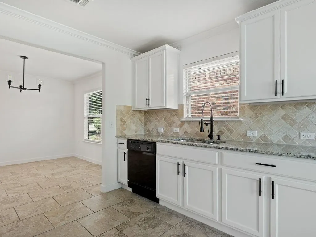 10125 Deer Chase Trail Austin TX 78747