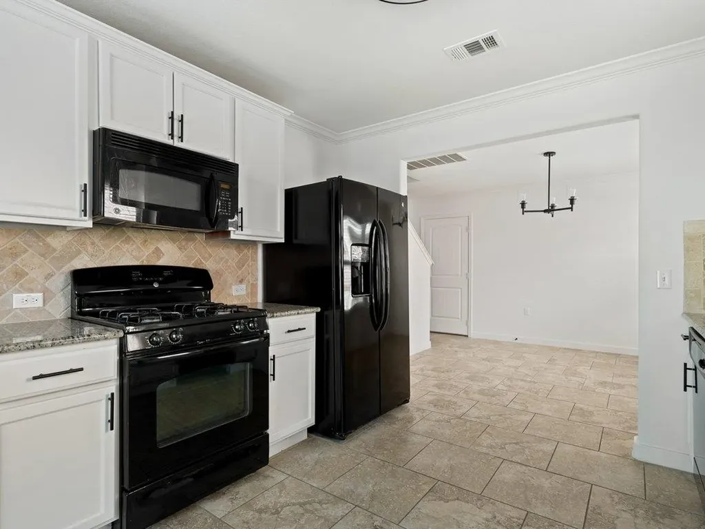 10125 Deer Chase Trail Austin TX 78747