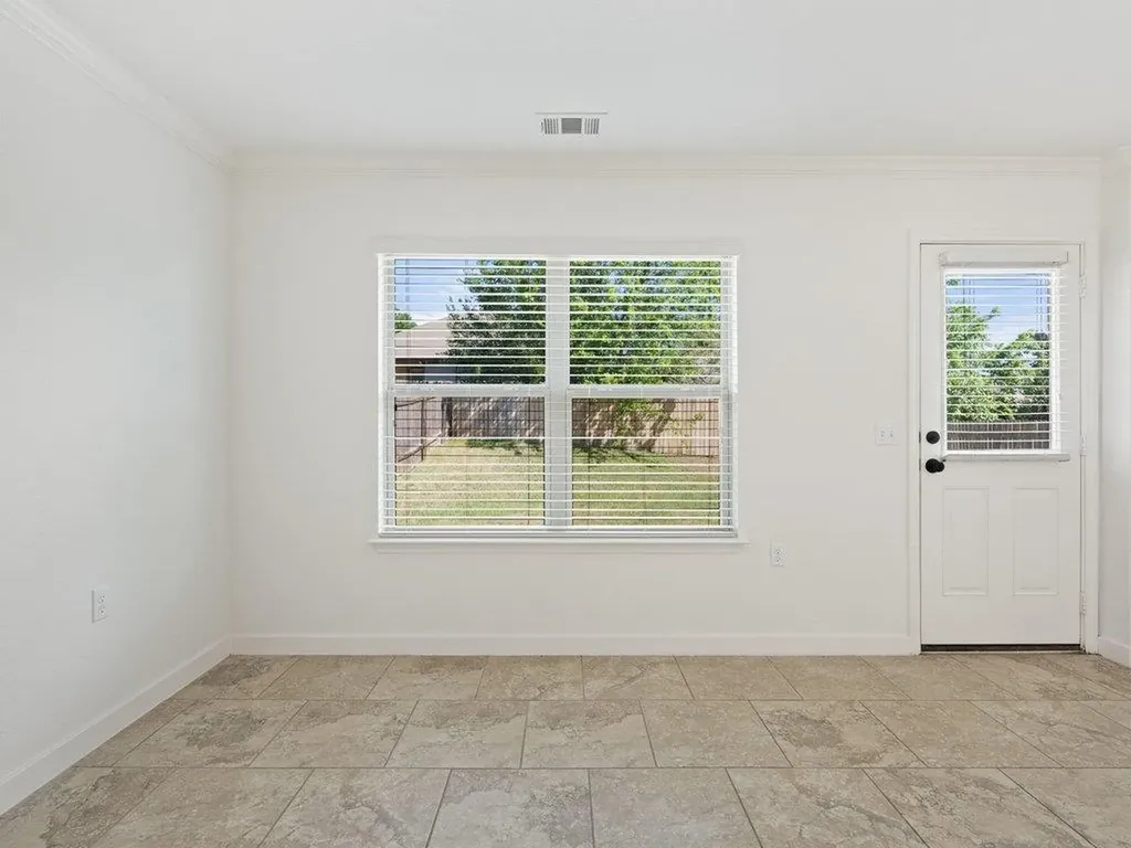 10125 Deer Chase Trail Austin TX 78747