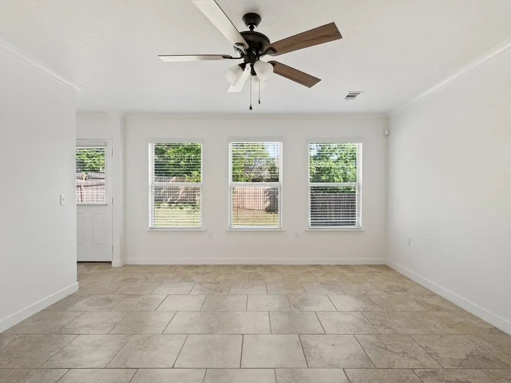10125 Deer Chase Trail Austin TX 78747