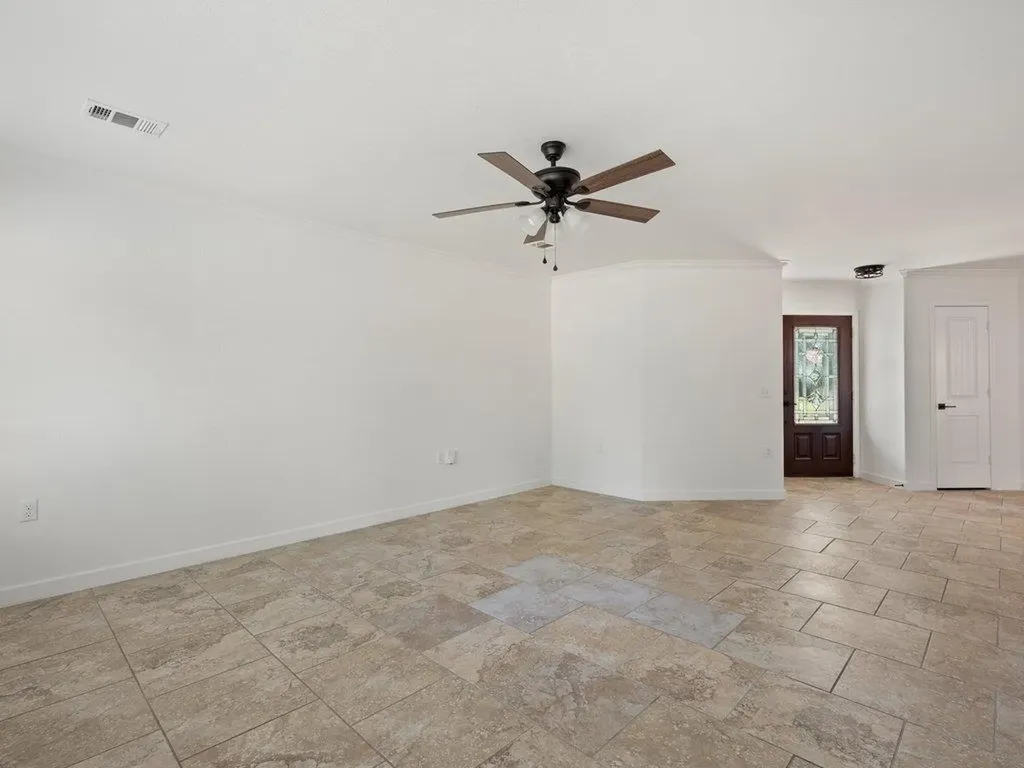 10125 Deer Chase Trail Austin TX 78747