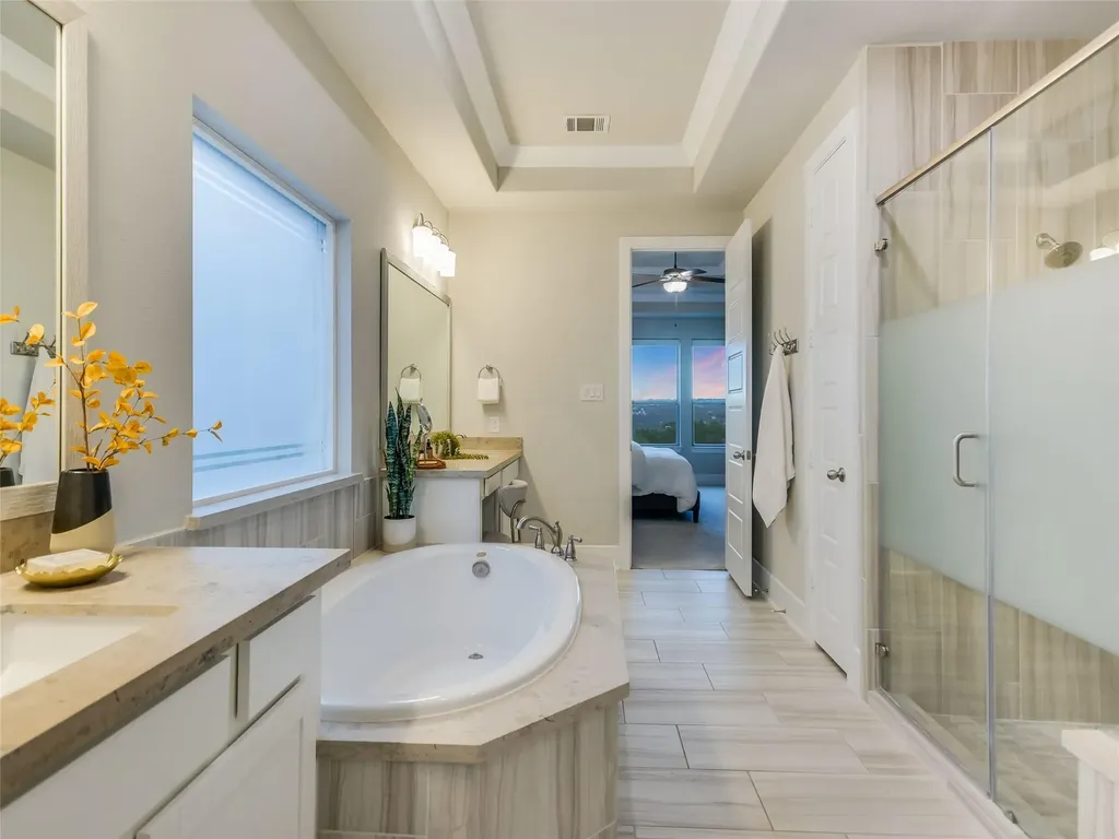 2610 Sunset Vista Circle Spicewood TX 78669
