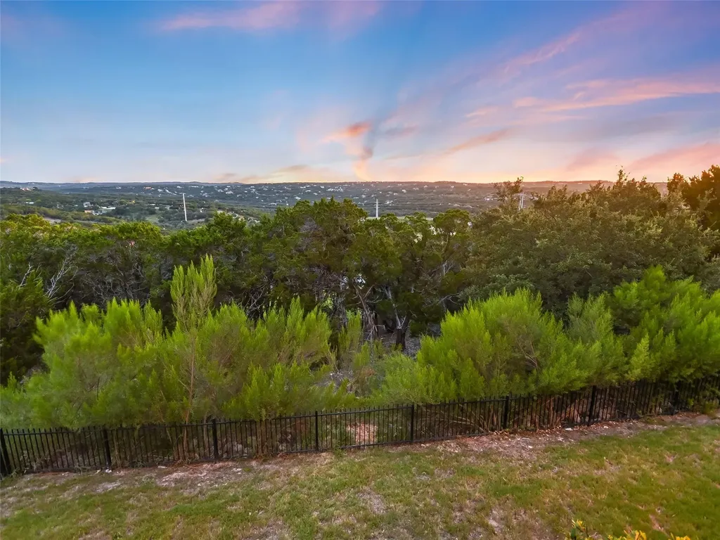2610 Sunset Vista Circle Spicewood TX 78669