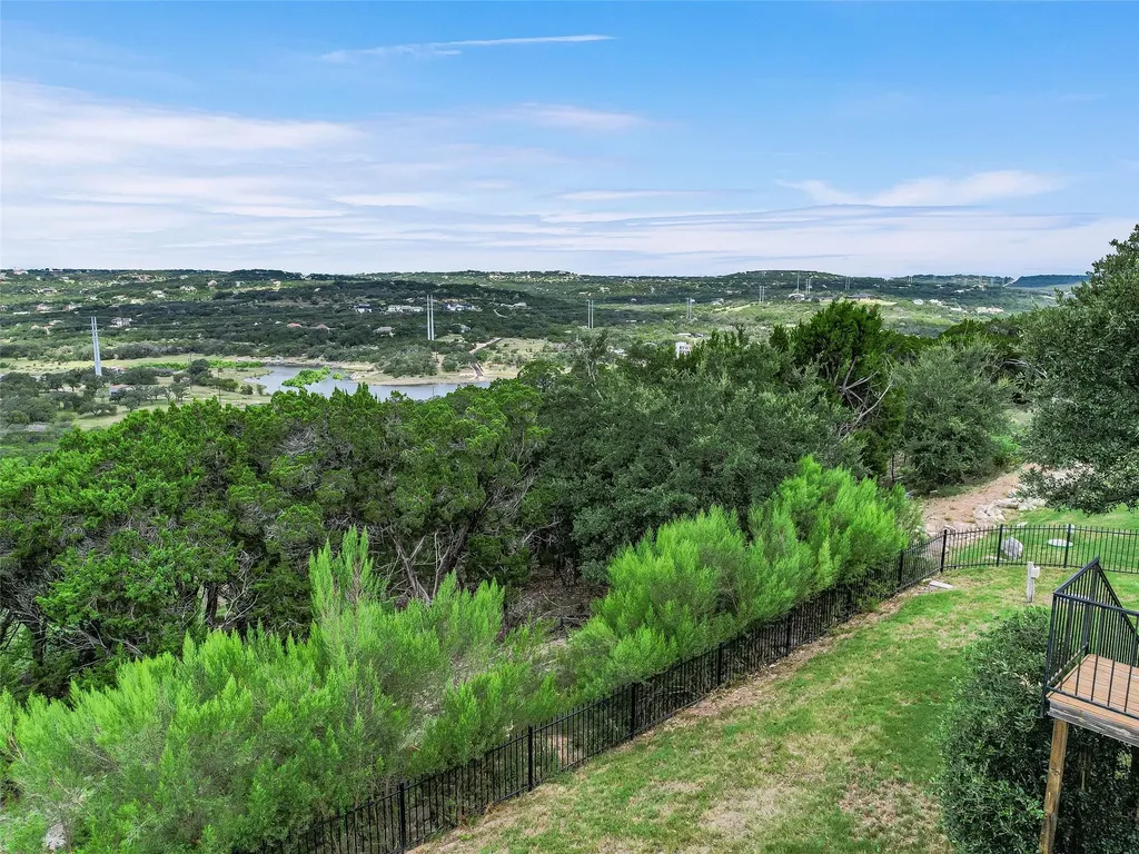 2610 Sunset Vista Circle Spicewood TX 78669