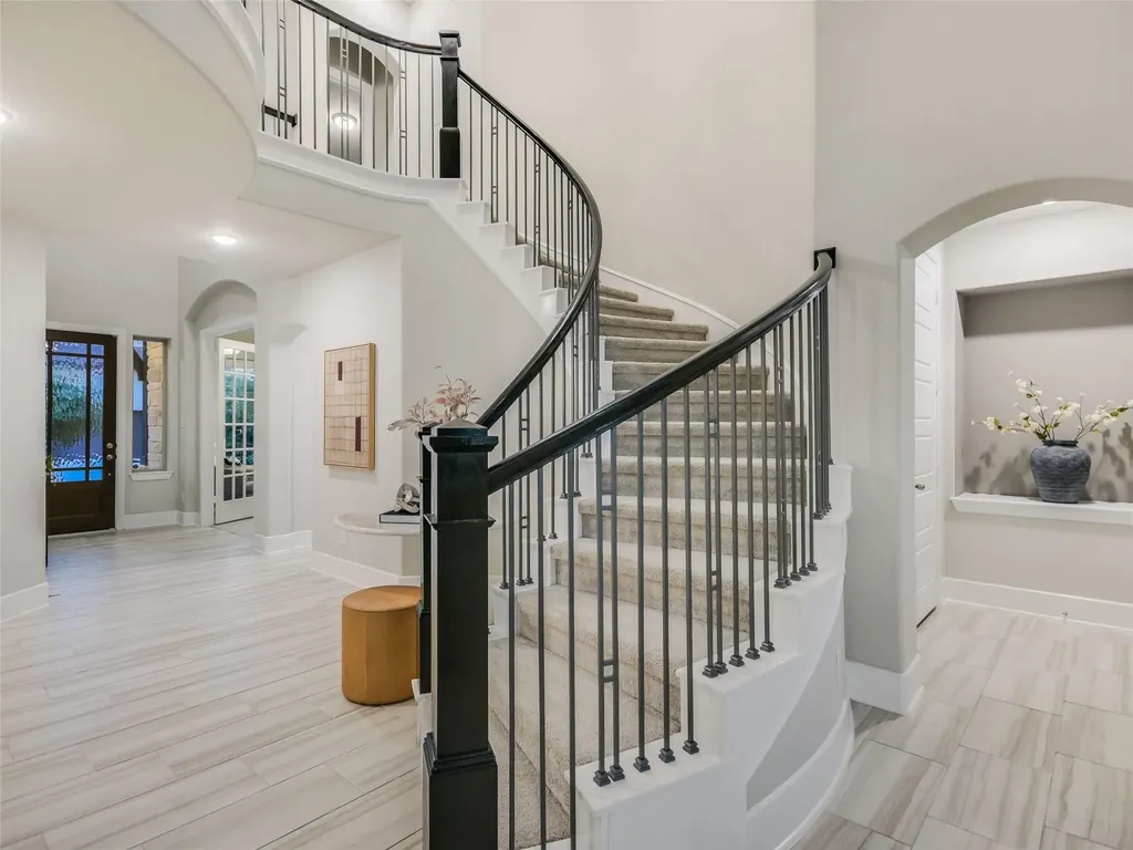 2610 Sunset Vista Circle Spicewood TX 78669