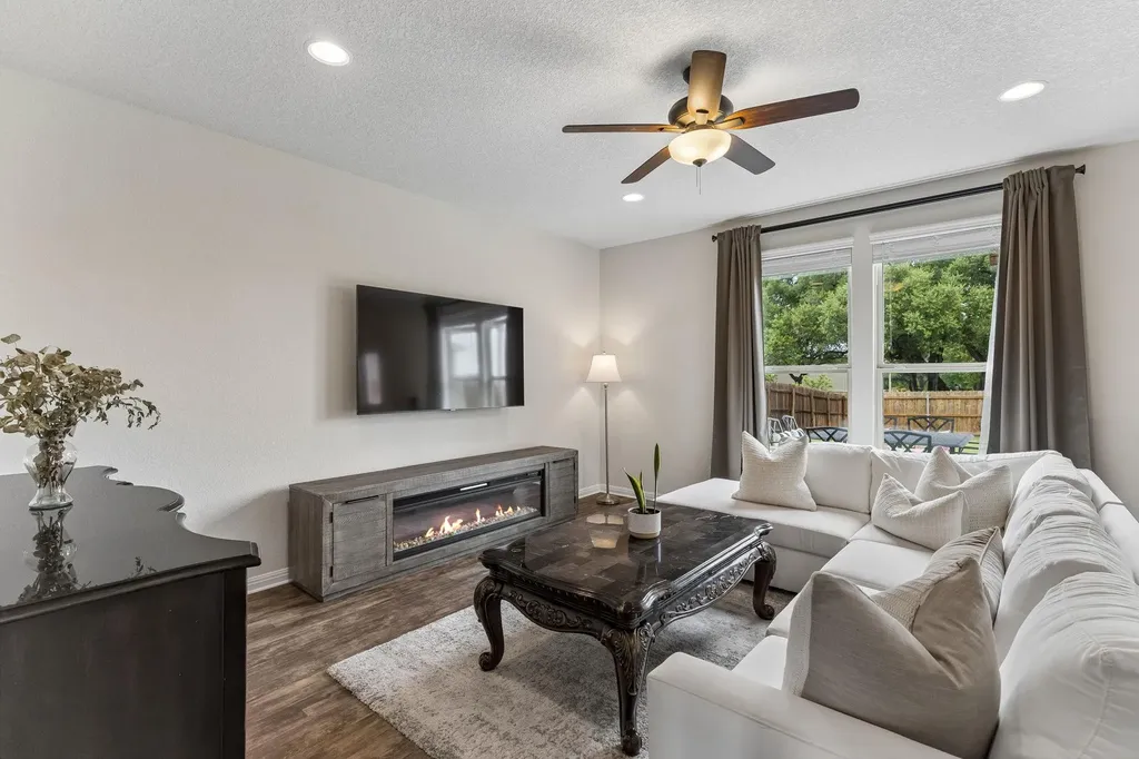 809 Whitman Avenue Georgetown TX 78626