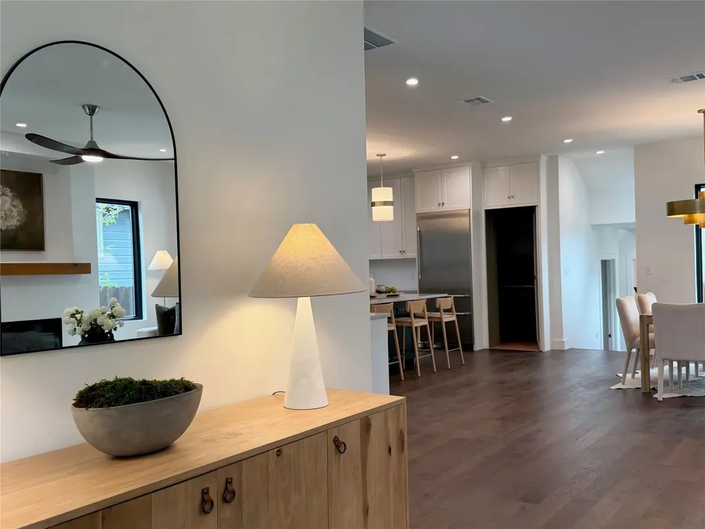 4304 Shoalwood Avenue Austin TX 78756