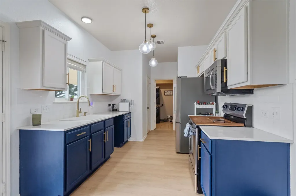 1316 Hensley Drive Leander TX 78641