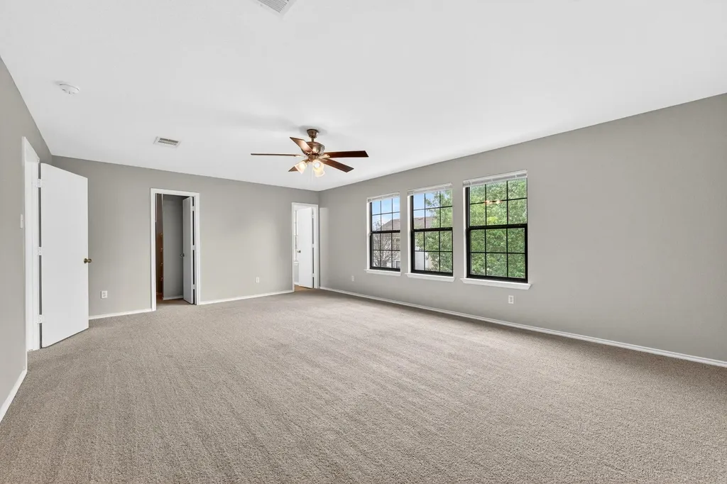 204 Lauren Loop Leander TX 78641